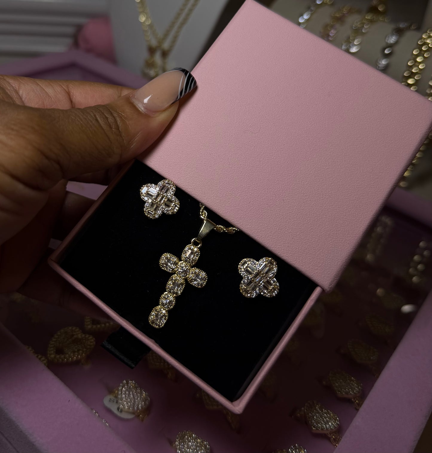 Diamond Cross Chain Set