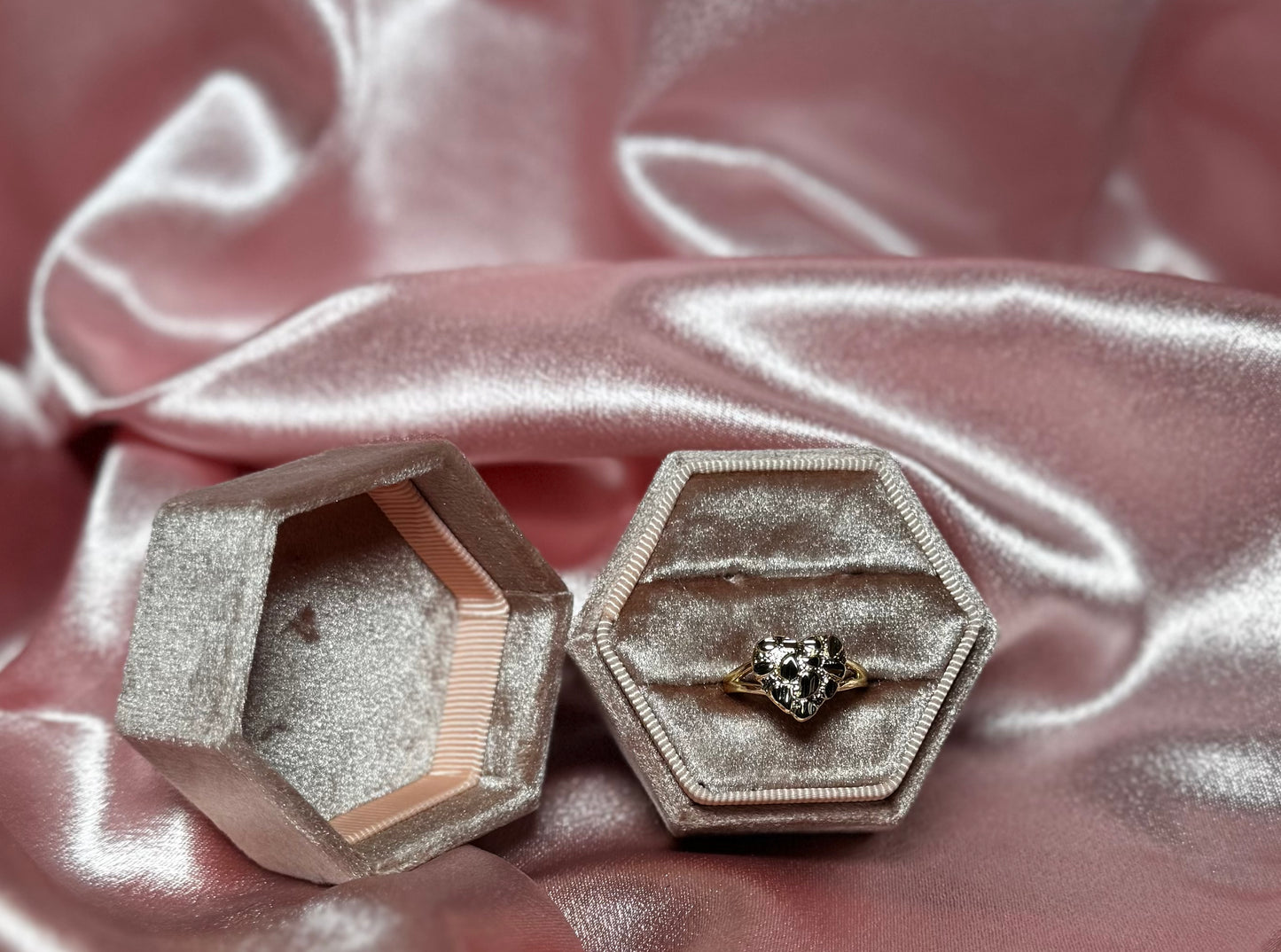 HEART NUGGET RING