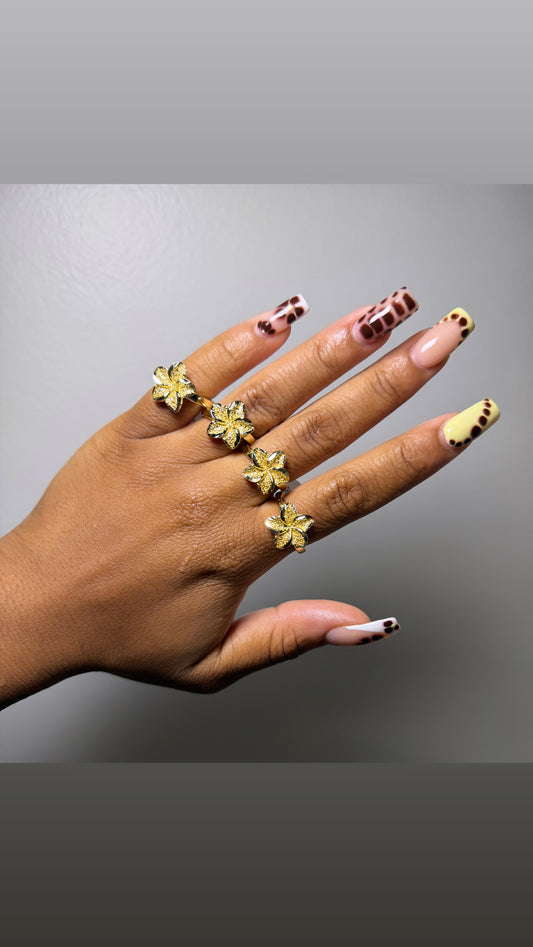 Thick Flower Ring