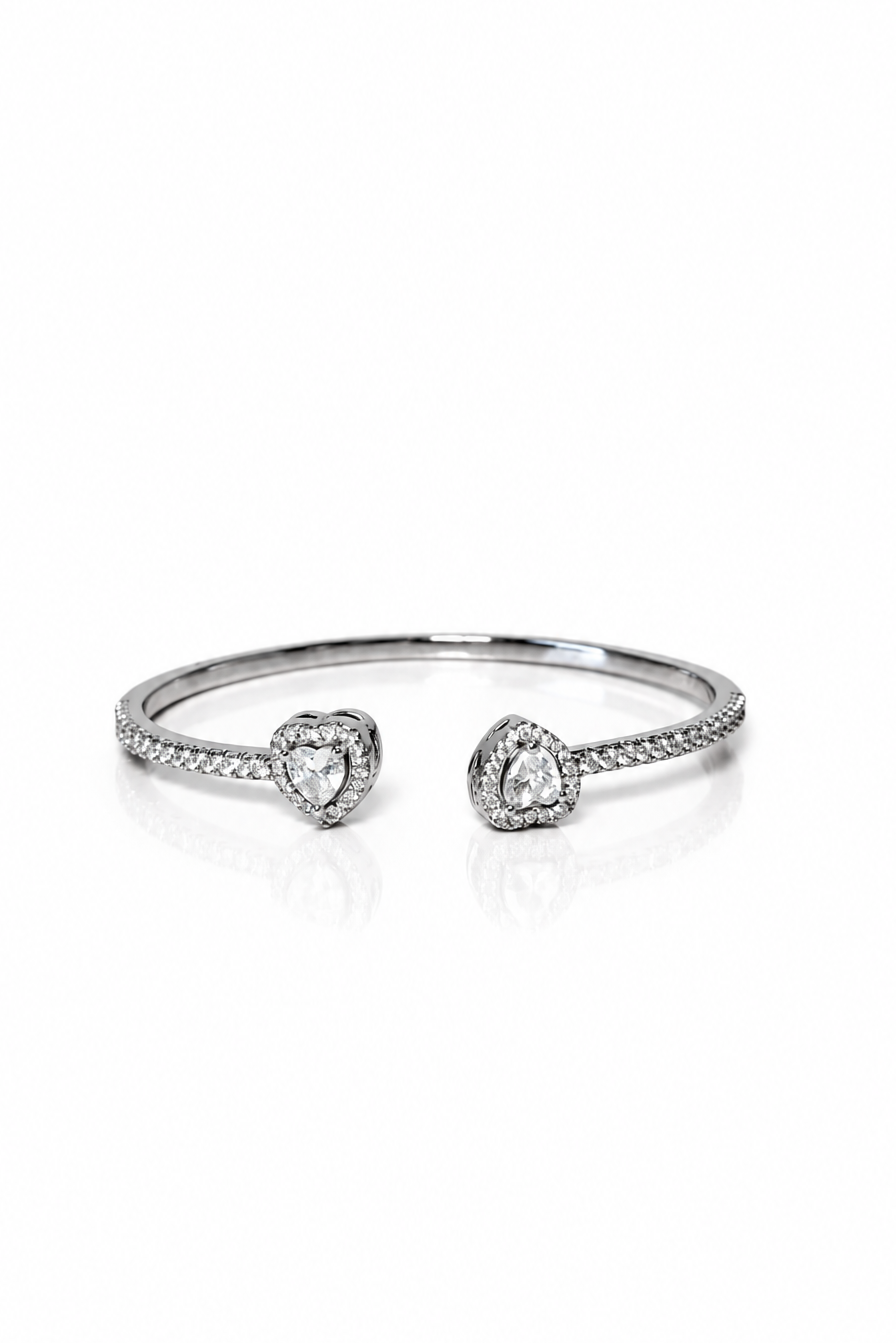 Chic Heart Bangle